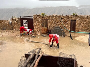 هلال‌احمر فارس به ۱۴۵۰ نفر در بارش‌های اخیر امدادرسانی کرد