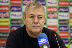 اسکوچیچ: تراکتور عطش پیروزی دارد/ حضور هواداران مهمتر از چمن است