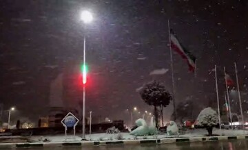 بارش اولین برف پاییزی در قوچان
