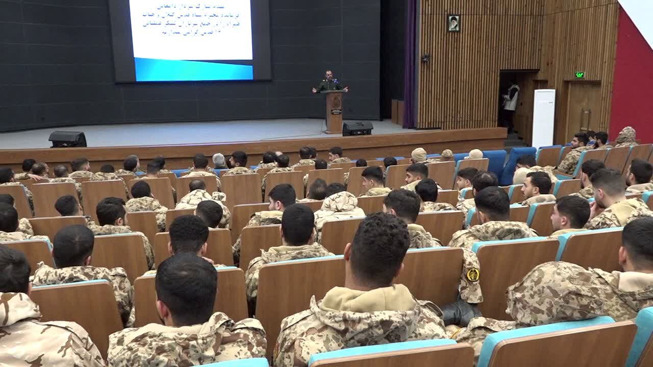 سردار دامغانی: «سربازی» تمرین مسئولیتپذیری در بهترین زمان جوانی است سردار دامغانی: «سربازی» تمرین مسئولیتپذیری در بهترین زمان جوانی است