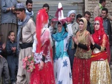 «بوک‌گواستنەوە» آئین دیرینه احترام و عزت در بدرقه زن کرد هنگام ازدواج