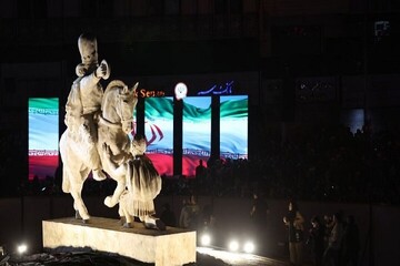 تندیس والرین در ورودی فرودگاه مهرآباد قرار گرفت