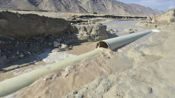 عملیات ترمیم خط انتقال آب شرب سد سلمان‌ فارسی همچنان ادامه دارد