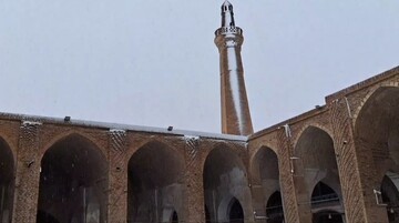 سومین مسجد ایران سفید پوش شد