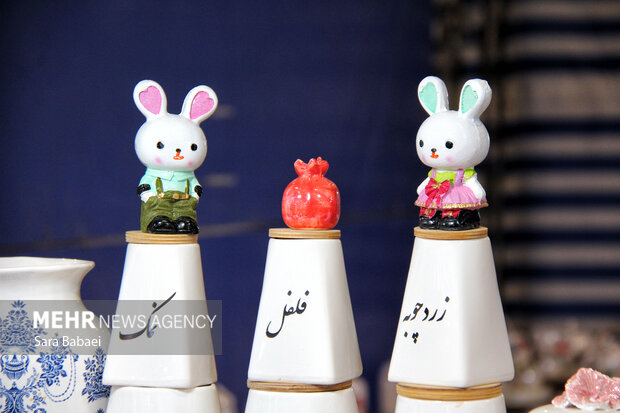 یلدا نزدیک است؛ جلوه‌های نمایشگاهی شب چله در کرمانشاه