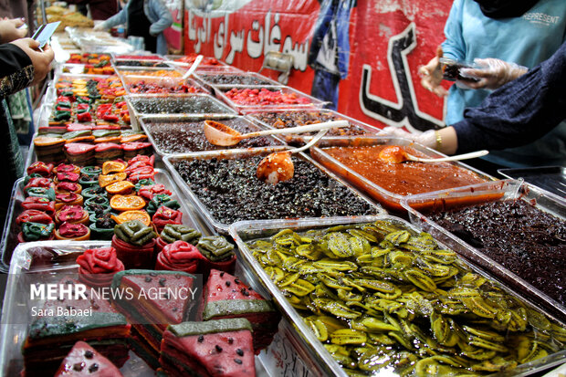 یلدا نزدیک است؛ جلوه‌های نمایشگاهی شب چله در کرمانشاه