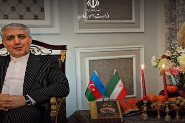 İran'ın Bakü Büyükelçisi Yelda gecesini Azerice olarak tebrik etti(+video)