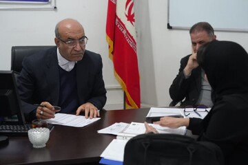 دیدار چهره‌به‌چهره استاندار کرمانشاه با مردم برای حل مشکلات