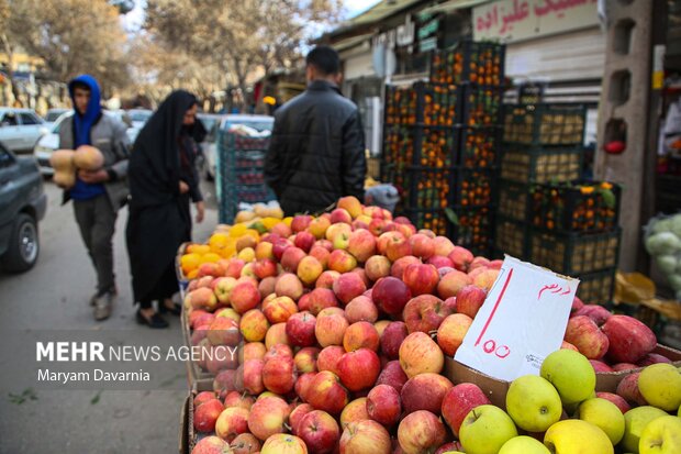 بازار خرید شب یلدا در بجنورد