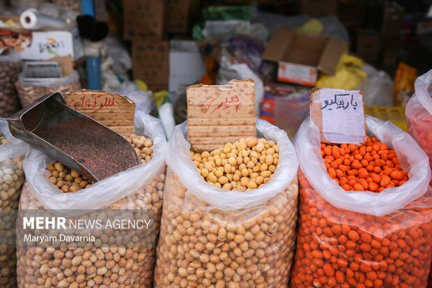 بازار خرید شب یلدا در بجنورد