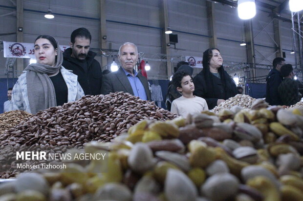 İran'da Yelda gecesi heyecanı