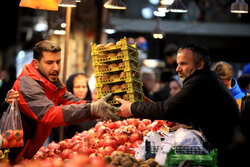 بازار شب یلدا زیر ذره‌بین تعزیرات؛ جریمه و تشویق در یک روز