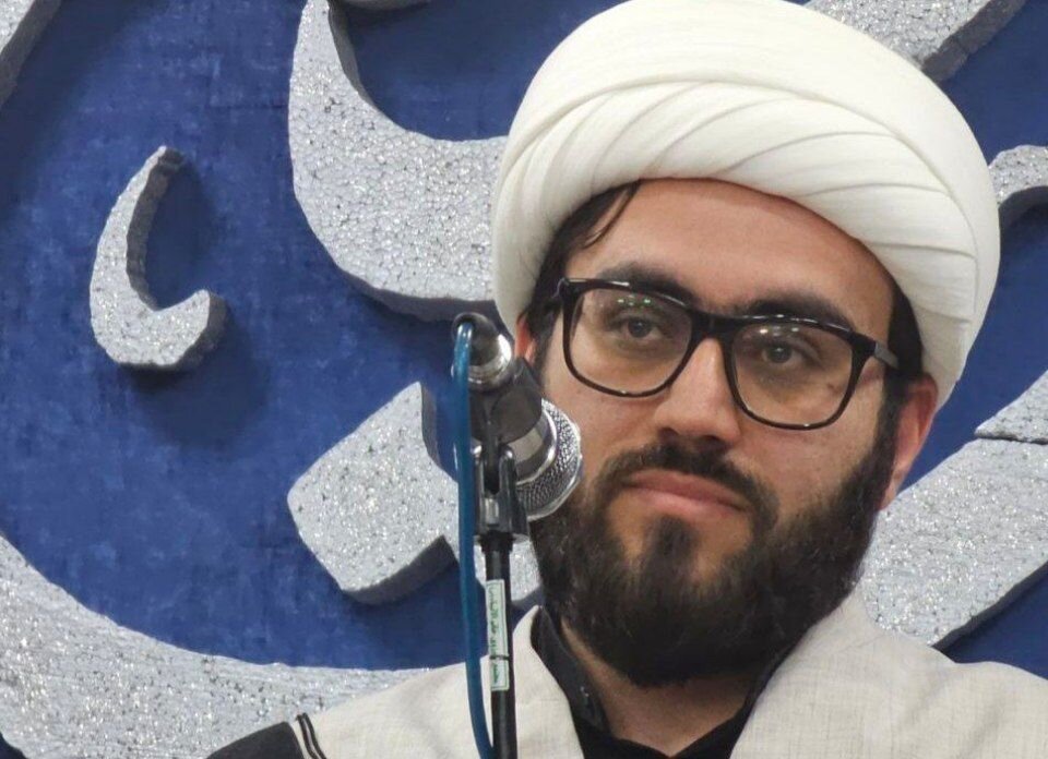 اسفندیاری: رویداد پاسخ ۲ حلقه اتصال حوزه و دانشگاه شد اسفندیاری: رویداد پاسخ ۲ حلقه اتصال حوزه و دانشگاه شد