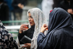 İmam Rıza Türbesi'nin çay evi