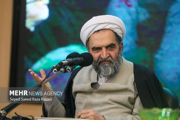 مراسم ختم اشرف بروجردی در تهران