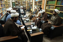 امام جمعه بوشهر: آثار علمی علمای استان احیا شود