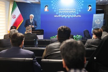 عارف: توحيد قيادة الذكاء الاصطناعي خيار استراتيجي حتمي لمستقبل إيران