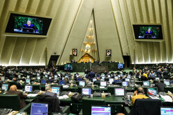 نمایندگان توقیف نفت‌کش‌های ونزوئلا توسط آمریکا را محکوم کردند