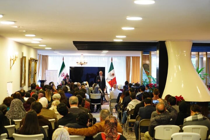 المكسيكيون يرحبون باحتفال السفارة الإيرانية بليلة يلدا