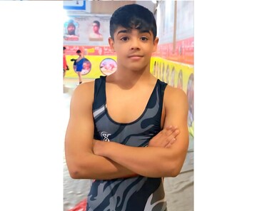 کشتی گیر هرمزگانی در جمع ملی پوشان قرار گرفت