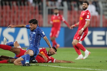 دلایل عملکرد پرنوسان استقلال در نیم فصل/ دردسر جدا شدن چند بازیکن آبی