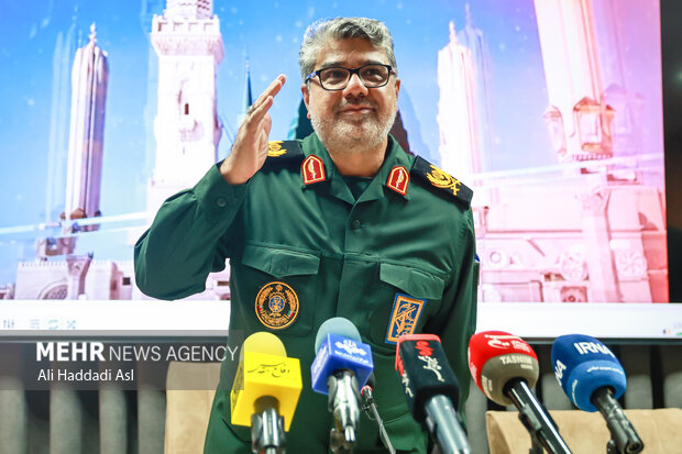 نشست خبری سرتیپ دوم پاسدار هادی ملانوری فرمانده سپاه حفاظت هواپیمایی کشور