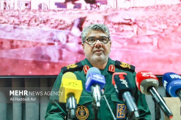 نشست خبری سرتیپ دوم پاسدار هادی ملانوری فرمانده سپاه حفاظت هواپیمایی کشور