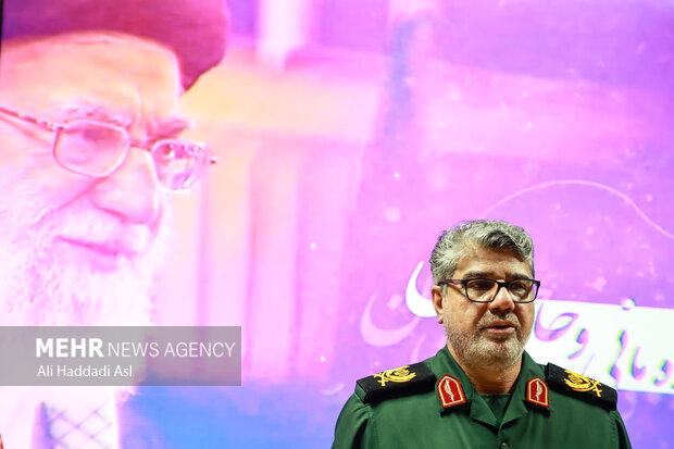 نشست خبری سرتیپ دوم پاسدار هادی ملانوری فرمانده سپاه حفاظت هواپیمایی کشور