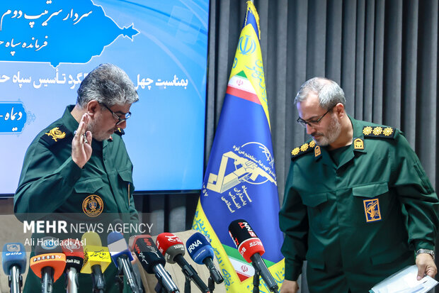 نشست خبری سرتیپ دوم پاسدار هادی ملانوری فرمانده سپاه حفاظت هواپیمایی کشور