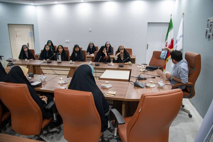 کارگاه اولین رویداد هنری «باهنران» در هرمزگان برگزار شد