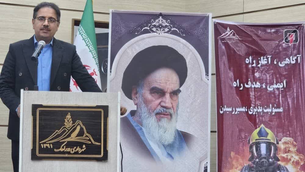 برنامه «همیار آتش‌نشان و ایمنی» در دوراهک برگزار شد