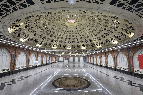 معماري،ايستگاه،ميدان،قرار،ايستگاههاي،لطفي،مريم،متفاوتي