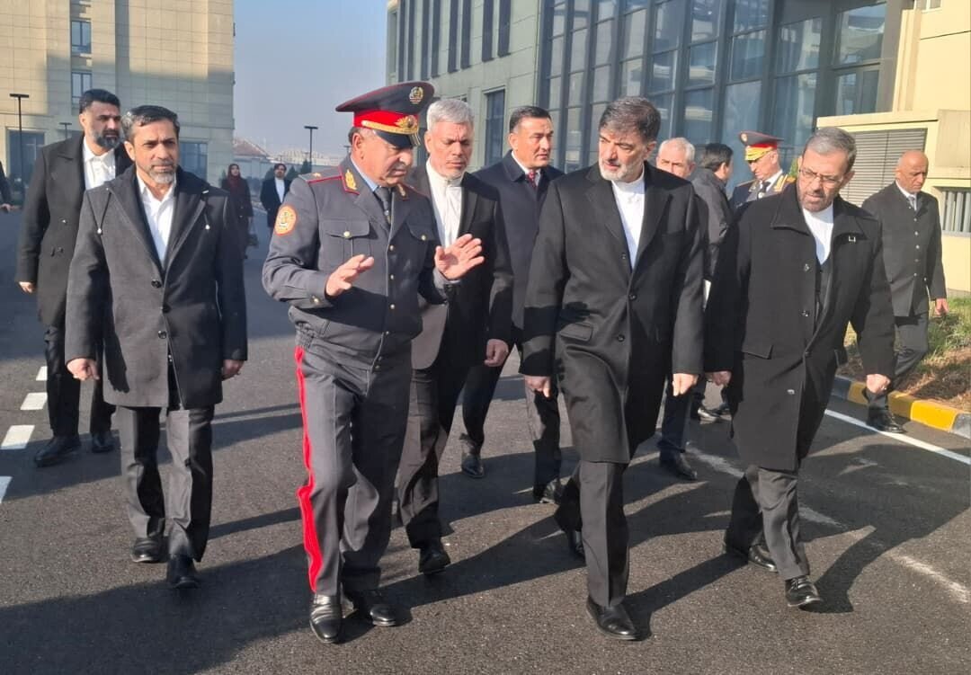 إيران وطاجيكستان تبحثان توسيع التعاون الأمني وتبادل الخبرات الشرطية