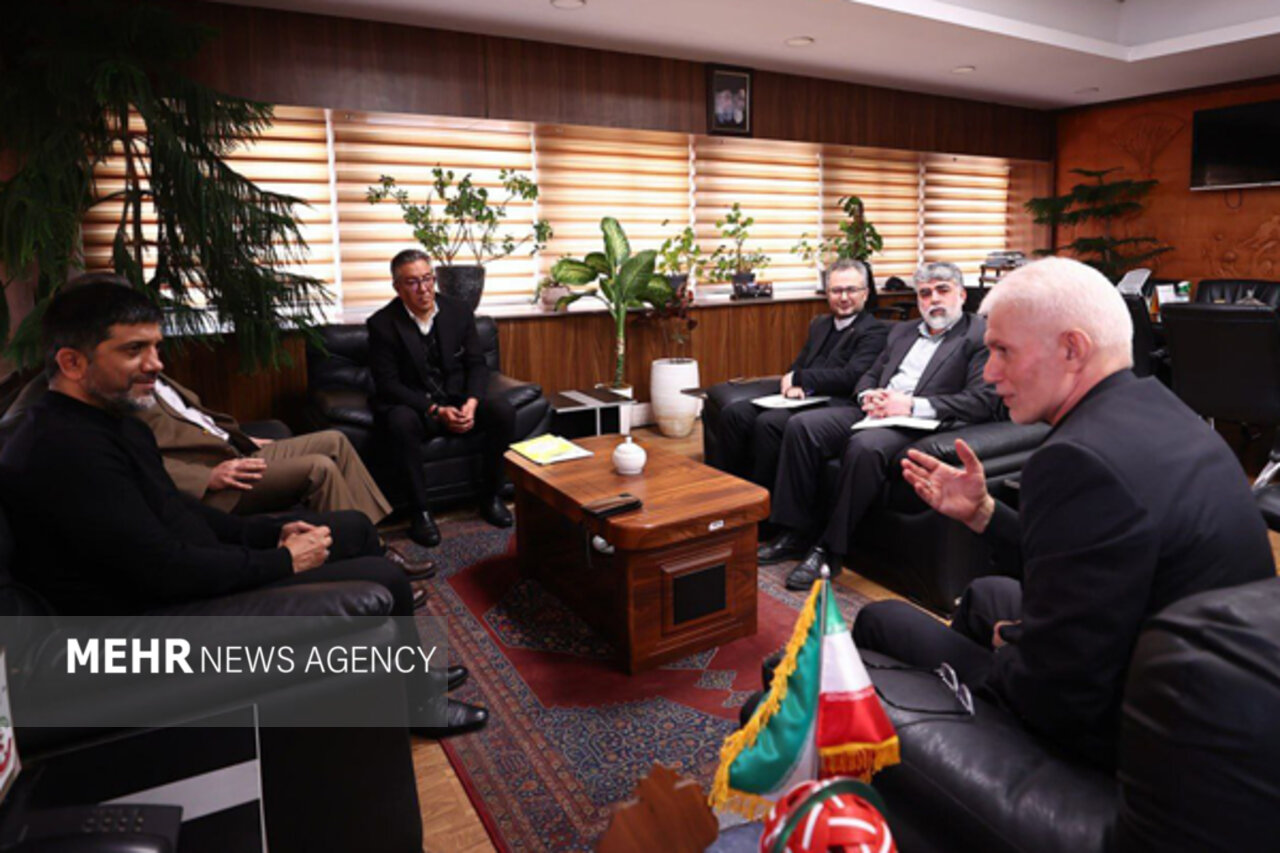 اسبقیان: تعامل فدراسیون کشتی با حوزه معاونت قهرمانی بی‌نظیر است – آفتاب نو |  اخبار ورزشی