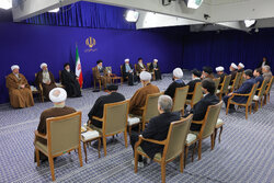 Leader receives members of Ayat Milani Congress Organizing HQ