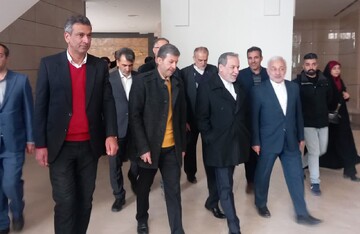 بازدید وزیر امور خارجه از مرکز همایش‌های بین‌المللی اصفهان
