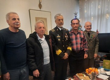 دیدار امیر دریادار سیاری با جانباز «سیمک وارطانیان»
