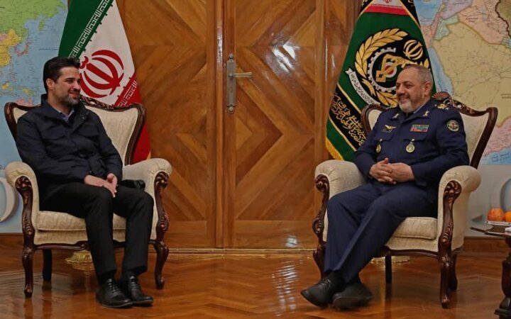 وزير الدفاع يلتقي برئيس منظمة الطيران المدني