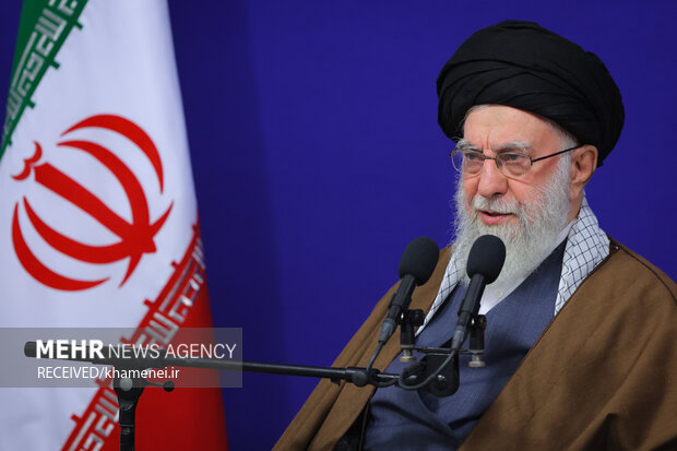 دیدار اعضای ستاد برگزاری کنگره بزرگداشت آیت‌الله العظمی میلانی با رهبر معظم انقلاب اسلامی