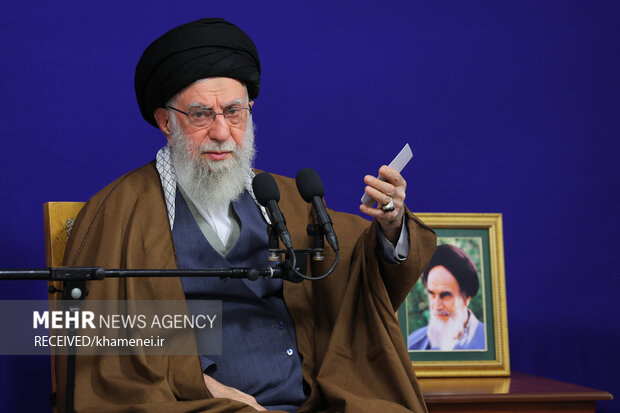 دیدار اعضای ستاد برگزاری کنگره بزرگداشت آیت‌الله العظمی میلانی با رهبر معظم انقلاب اسلامی