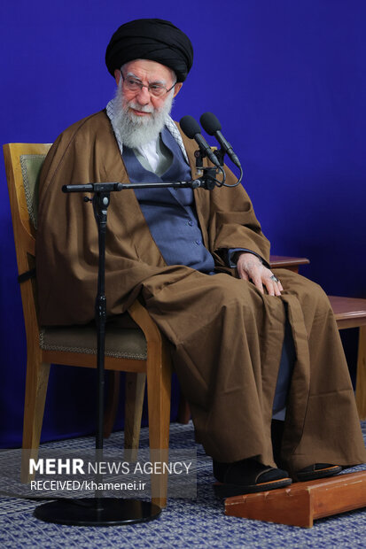 دیدار اعضای ستاد برگزاری کنگره بزرگداشت آیت‌الله العظمی میلانی با رهبر معظم انقلاب اسلامی