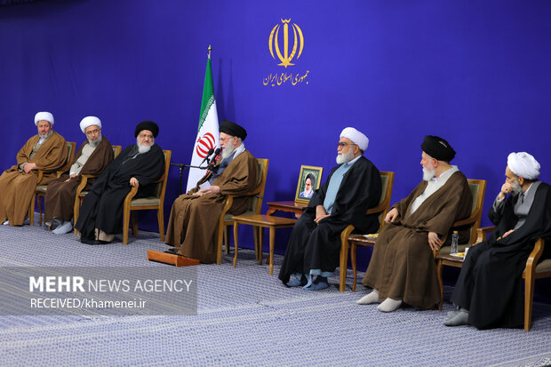 دیدار اعضای ستاد برگزاری کنگره بزرگداشت آیت‌الله العظمی میلانی با رهبر معظم انقلاب اسلامی