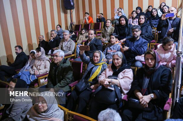 اختتامیه ویژه برنامه استانی جشنواره بین‌المللی قصه‌گویی در سنندج