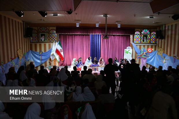 اختتامیه ویژه برنامه استانی جشنواره بین‌المللی قصه‌گویی در سنندج