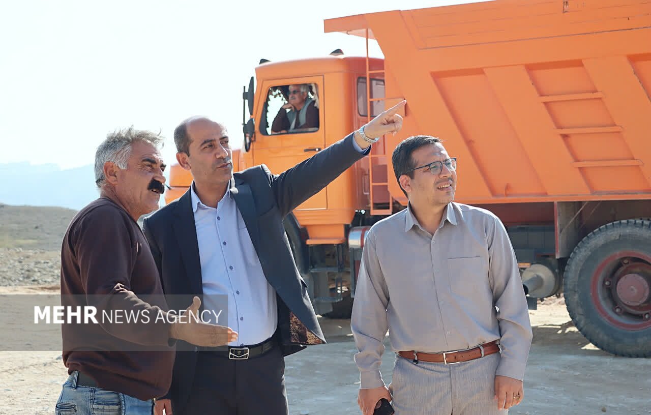 فرماندار دشتی: پروژه محور خورموج -  لاور تسریع شود