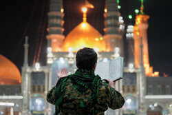 حال و هوای حرم بانوی کرامت در شب لیلة الرغائب