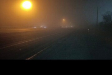 مه غلیظ و یخ سیاه در جاده‌های استان مرکزی؛ هشدار جدی به رانندگان