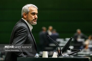 وزیر اقتصاد با رئیس بانک توسعه اسلامی دیدار کرد