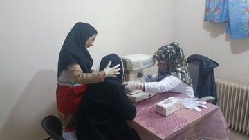 ارائه خدمات درمانی رایگان به ۸۰۰ مریوانی در اردوی جهادی هلال‌احمر