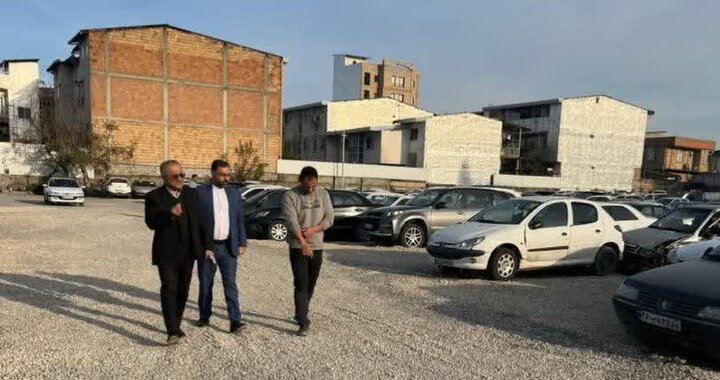خودروهای توقیفی در پارکینگ های ساری تعیین تکلیف شود